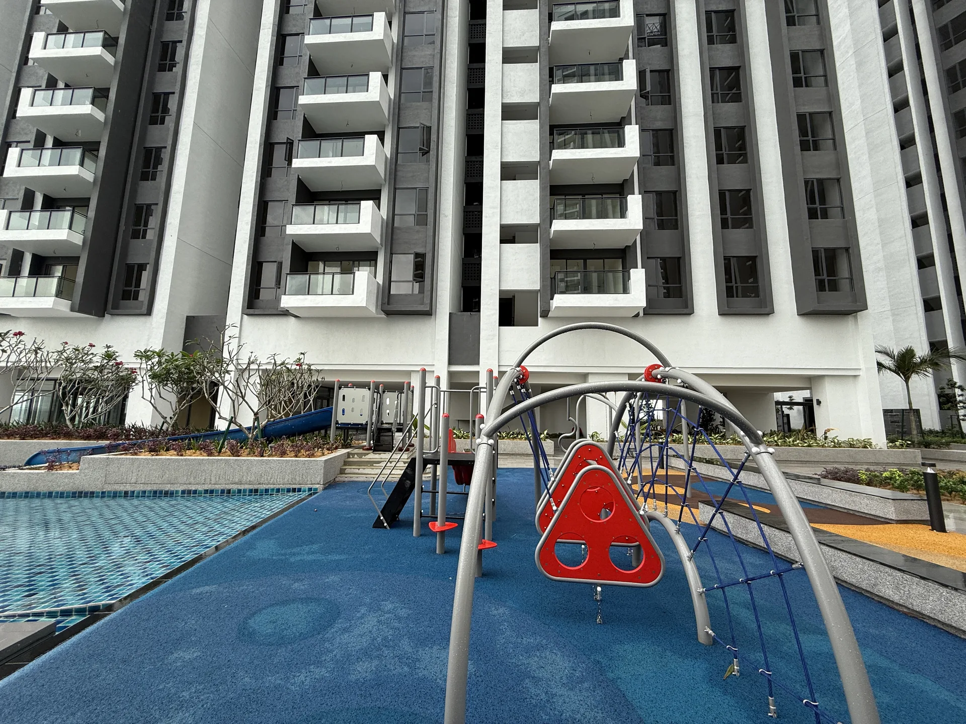 GEM Residences — 实际宝石居住地 8793