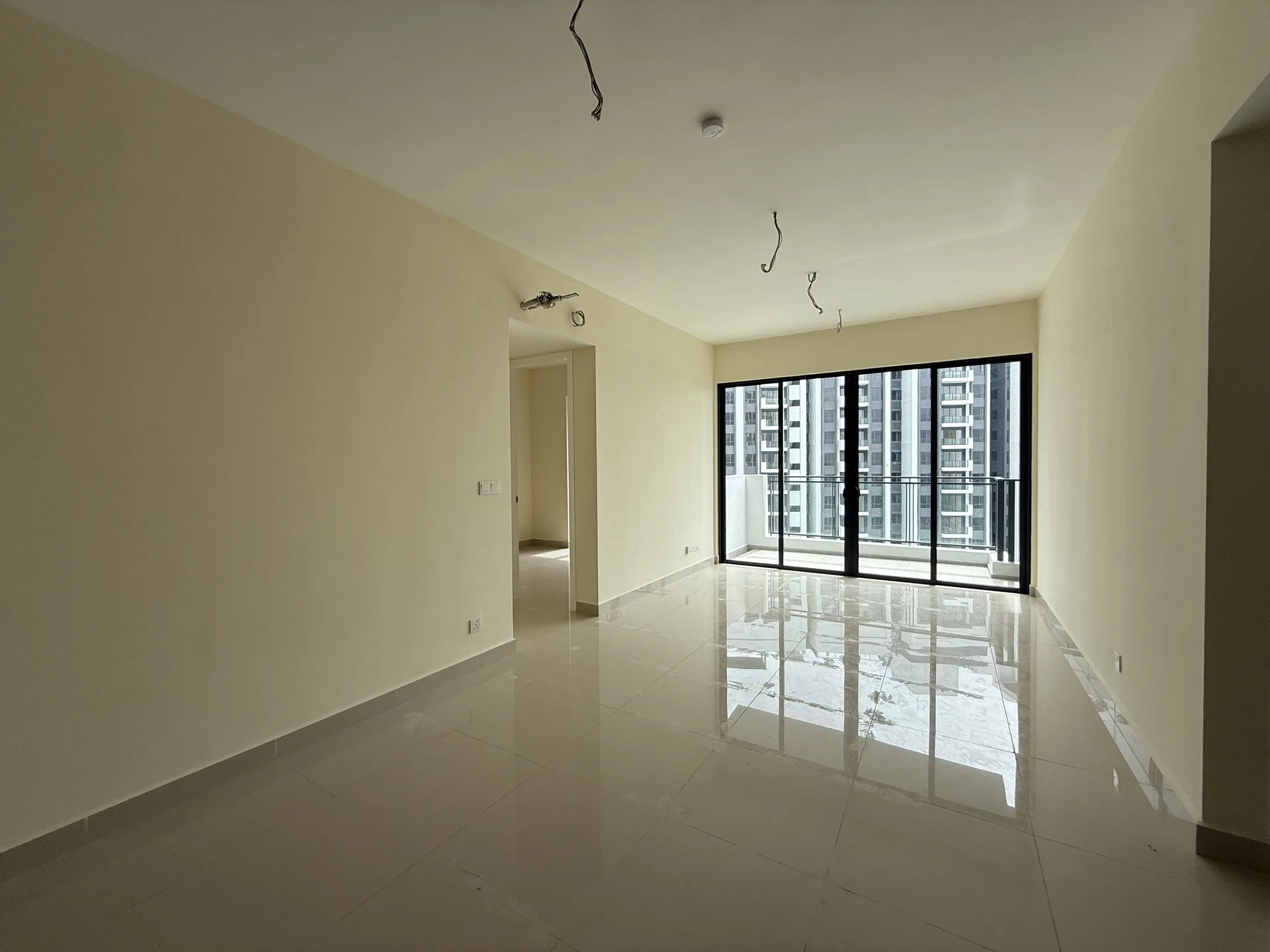 GEM Residences — 实际宝石居住地 8817