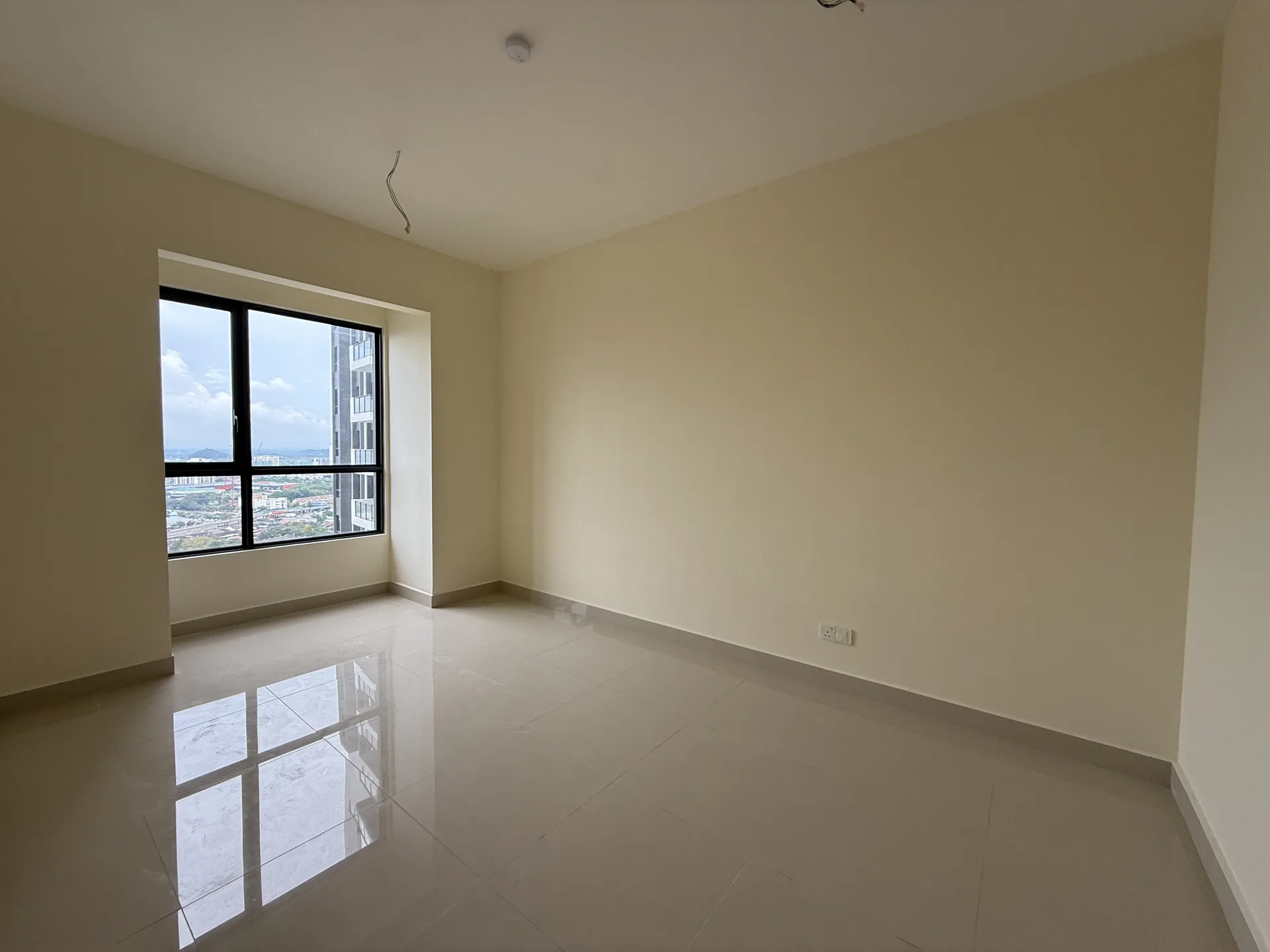 GEM Residences — 实际宝石居住地 8829