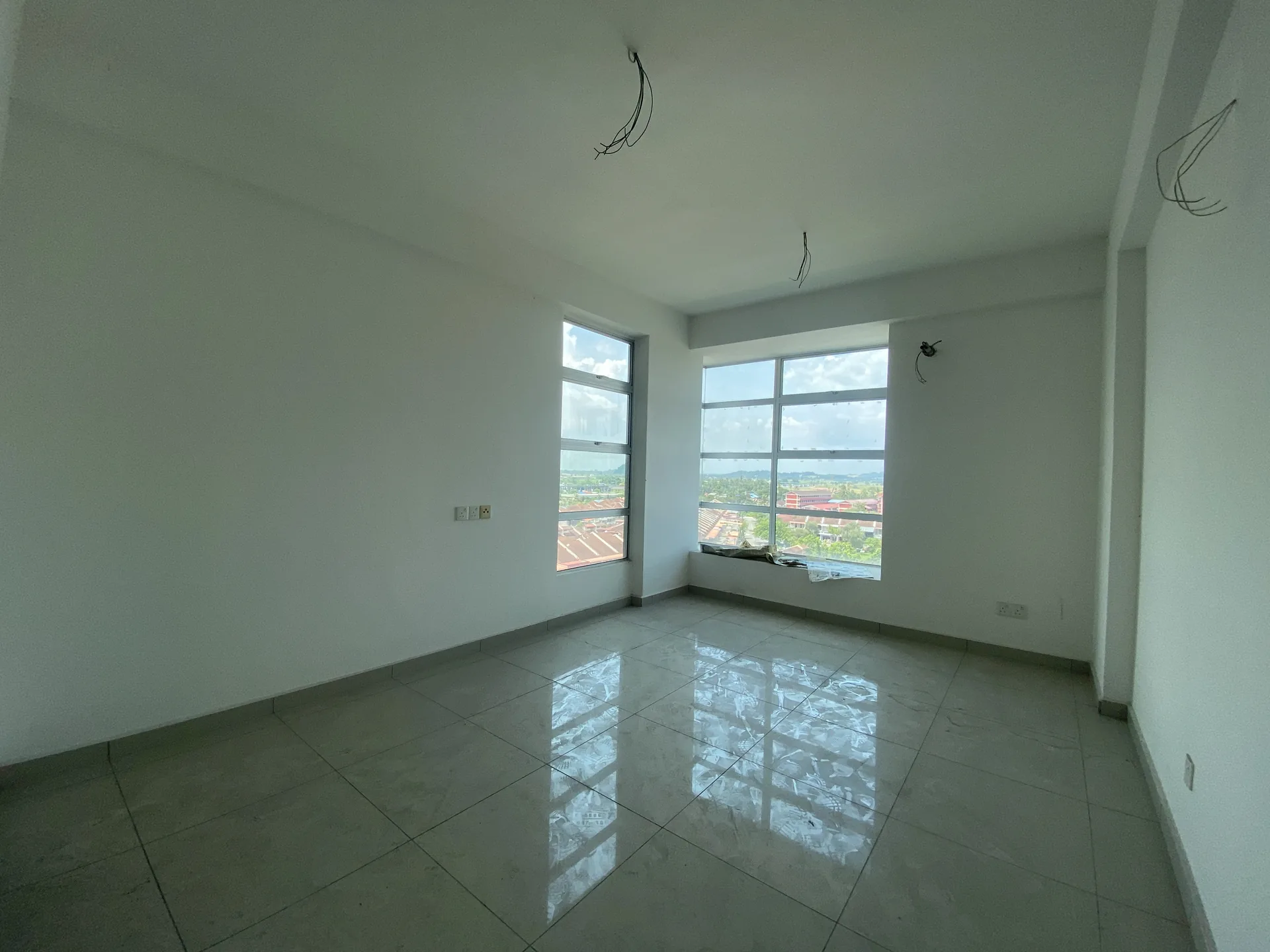 Primero Heights — Actual unit and facility view