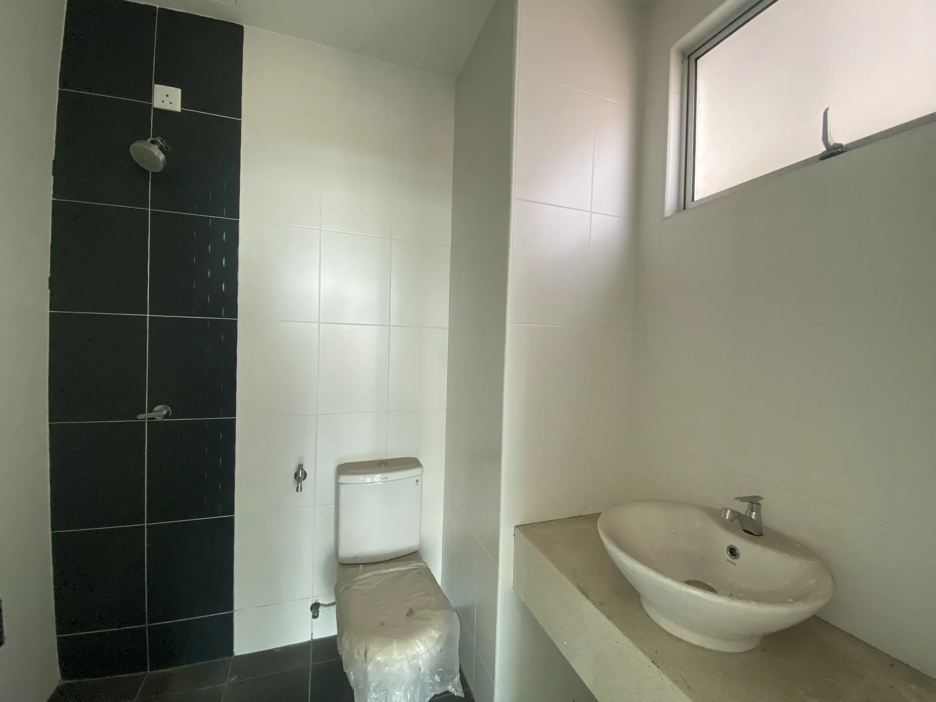 Primero Heights — Actual unit and facility view