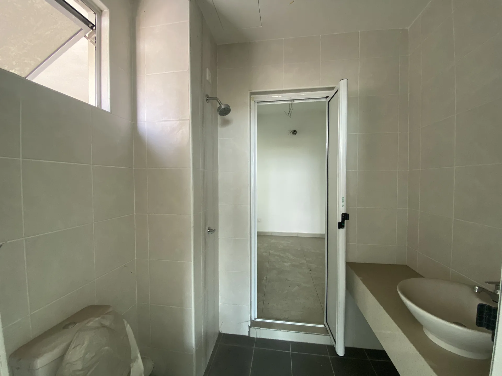 Primero Heights — Actual unit and facility view