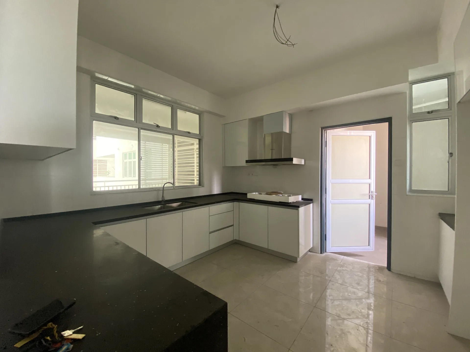 Primero Heights — Actual unit and facility view