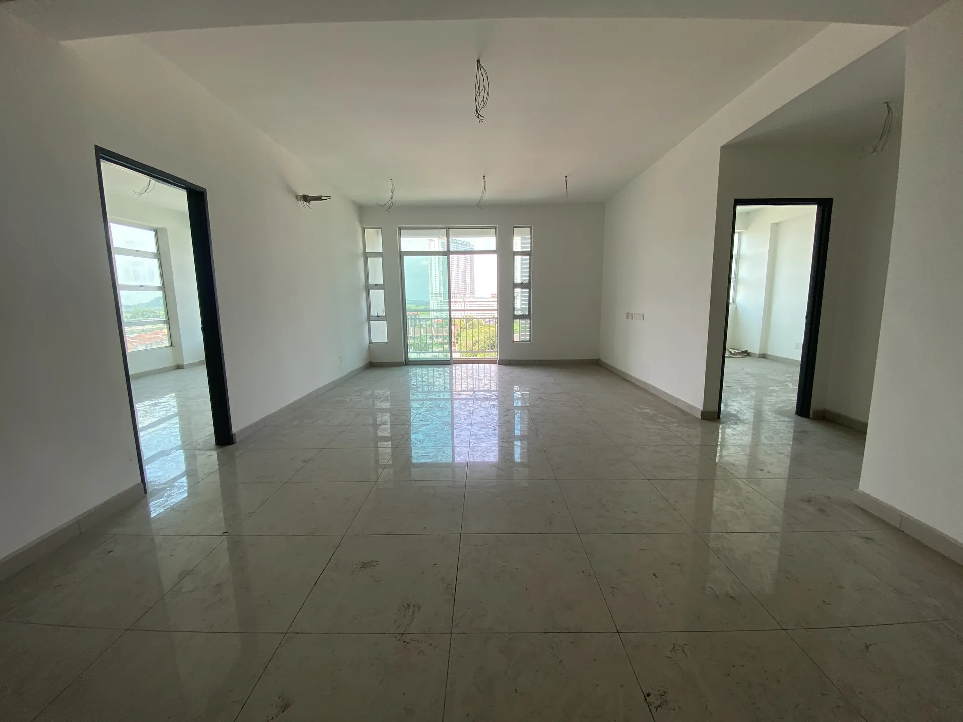 Primero Heights — Actual unit and facility view