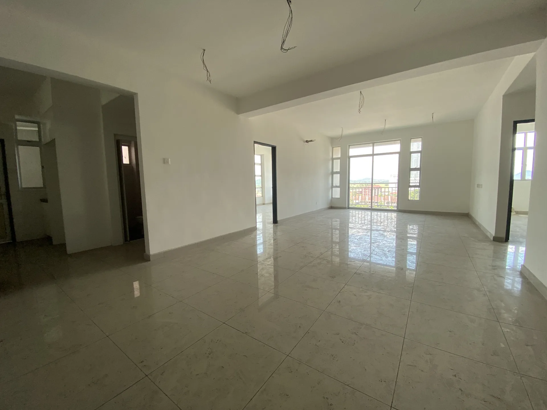 Primero Heights — Actual unit and facility view