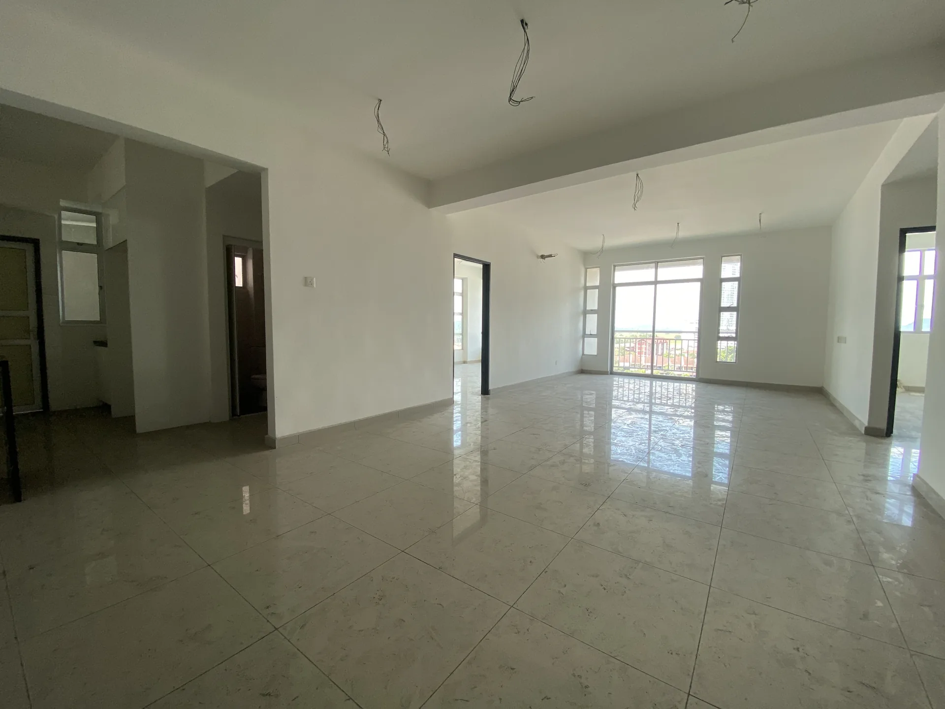 Primero Heights — Actual unit and facility view