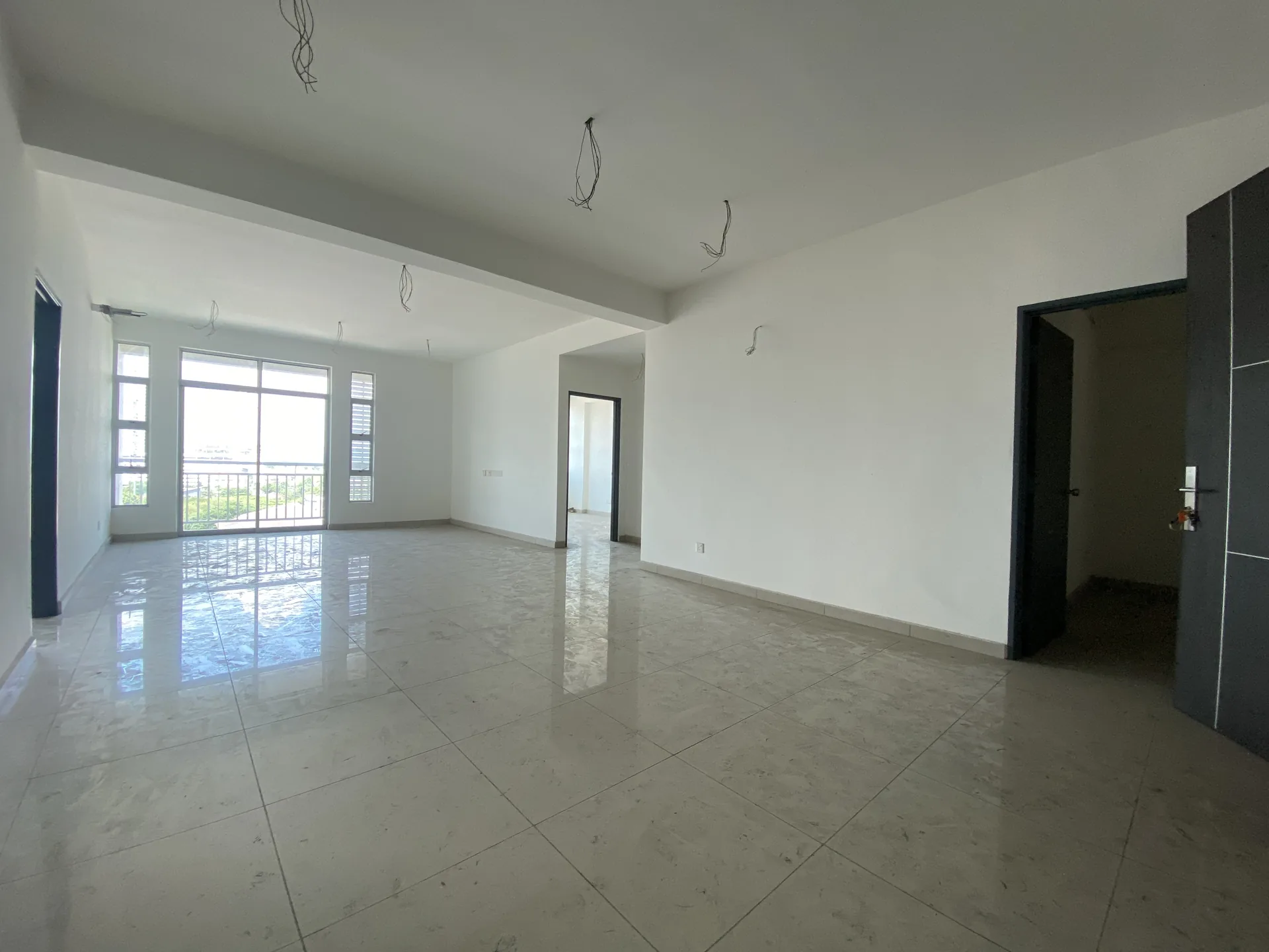 Primero Heights — Actual unit and facility view