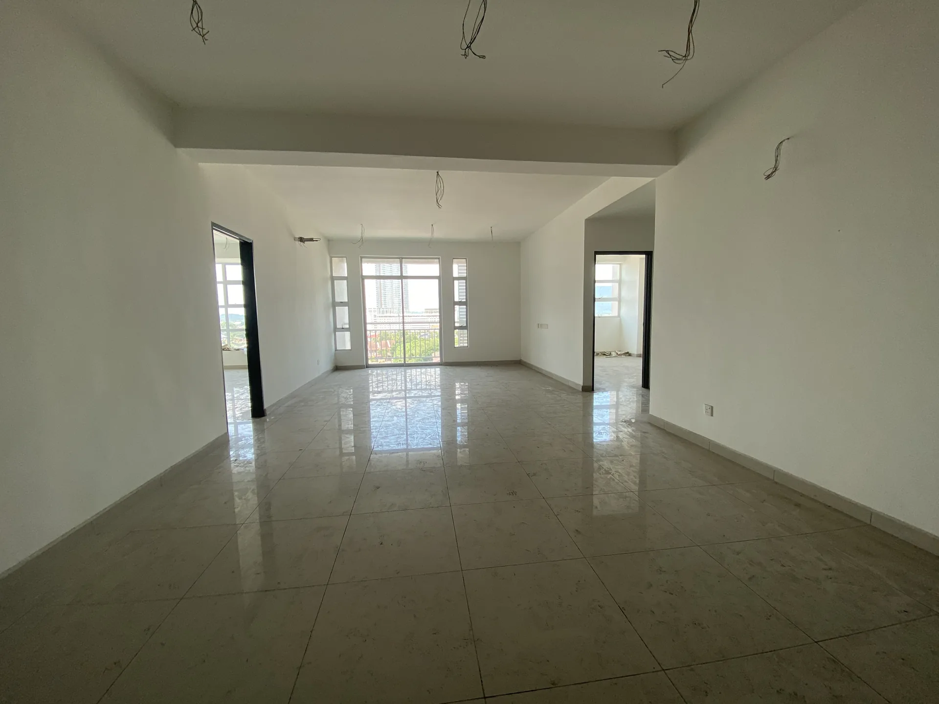 Primero Heights — Actual unit and facility view