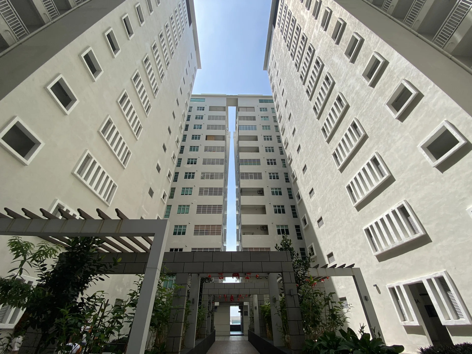 Primero Heights — Actual unit and facility view