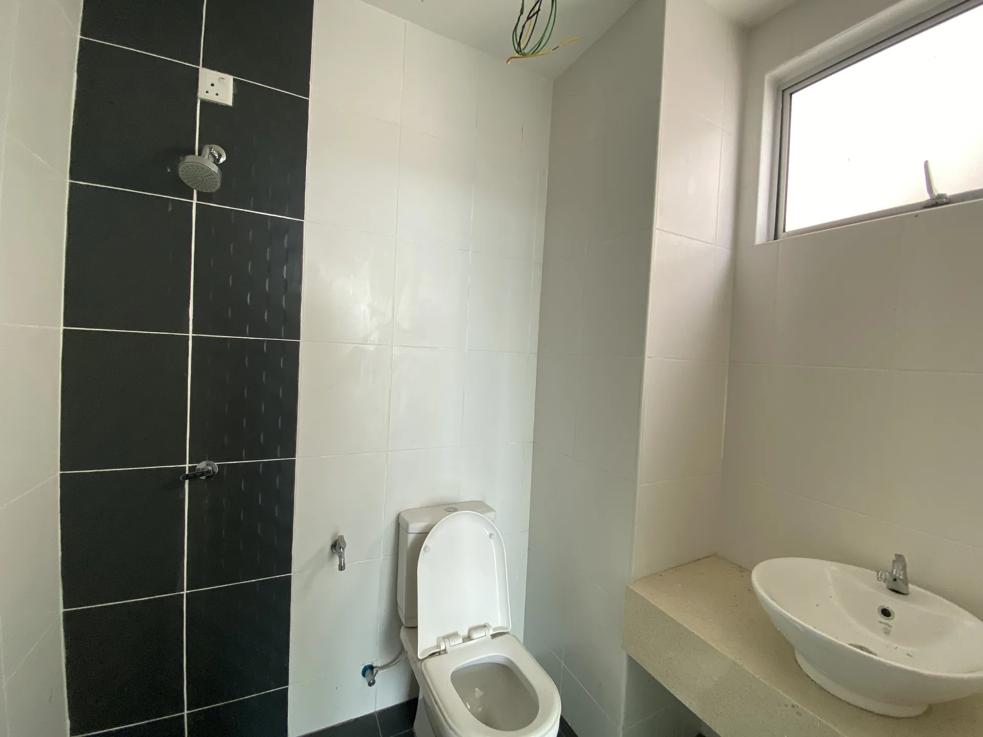Primero Heights — Actual unit and facility view