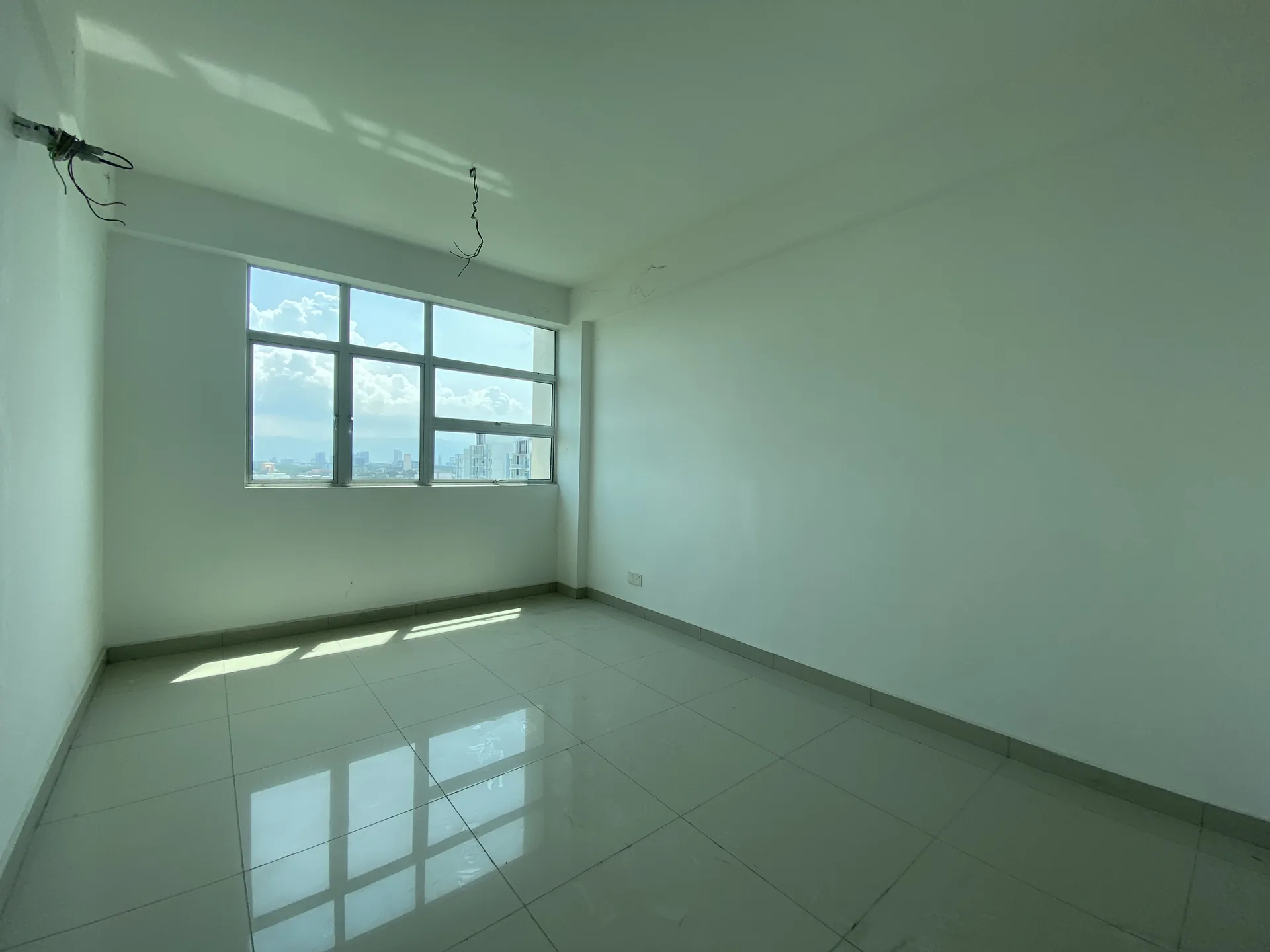 Primero Heights — Actual unit and facility view