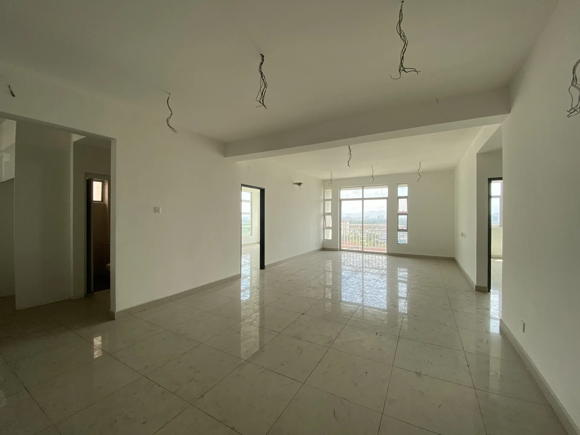 Primero Heights — Actual unit and facility view