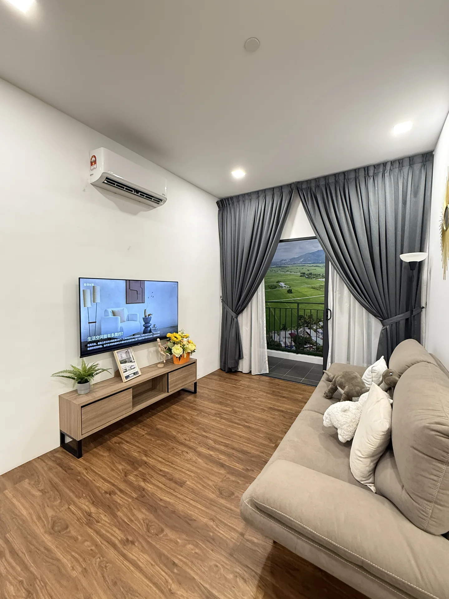 Sandville — Actual unit and facility view