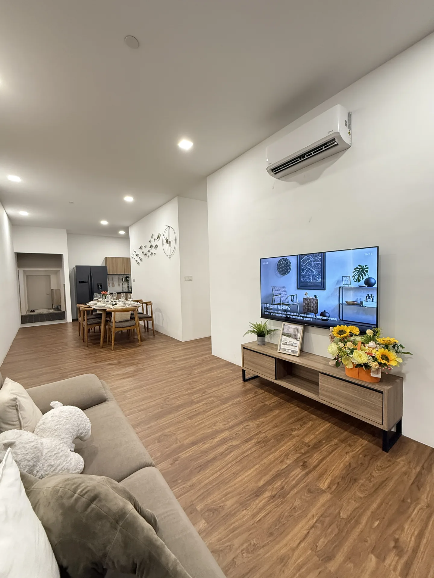Sandville — Actual unit and facility view