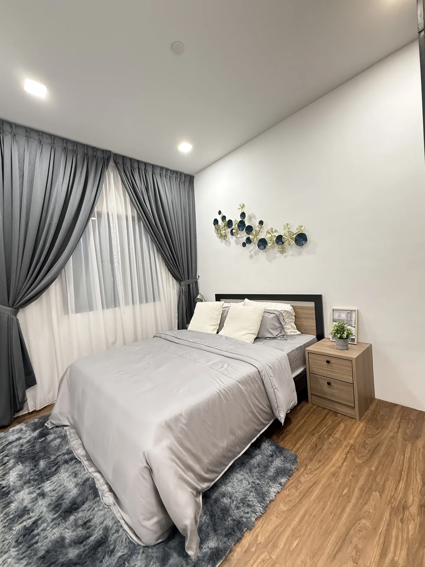 Sandville — Actual unit and facility view