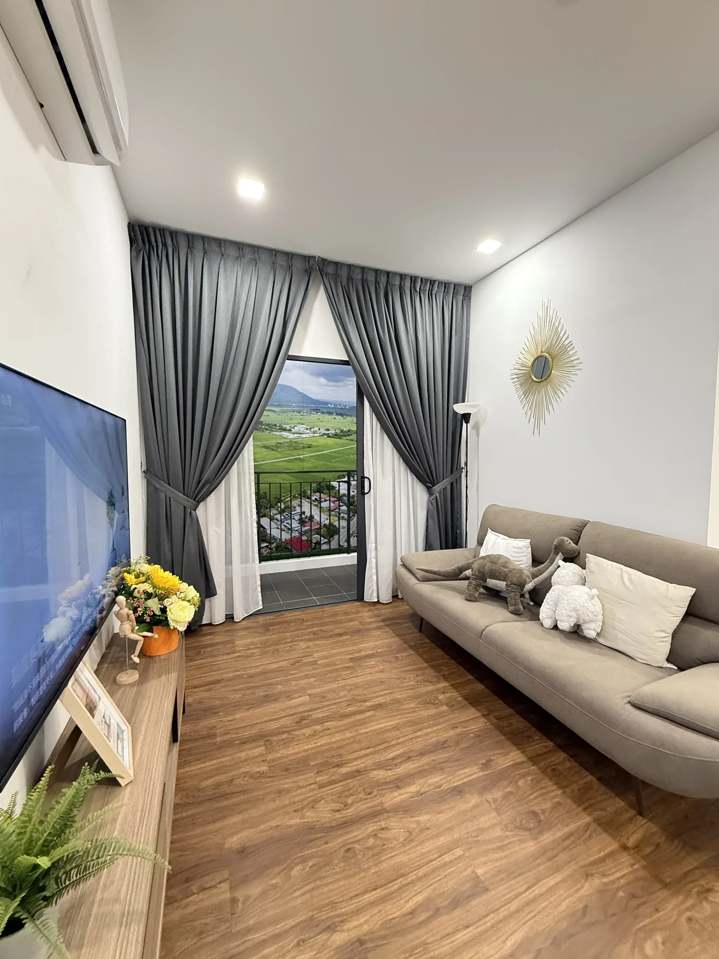 Sandville — Actual unit and facility view