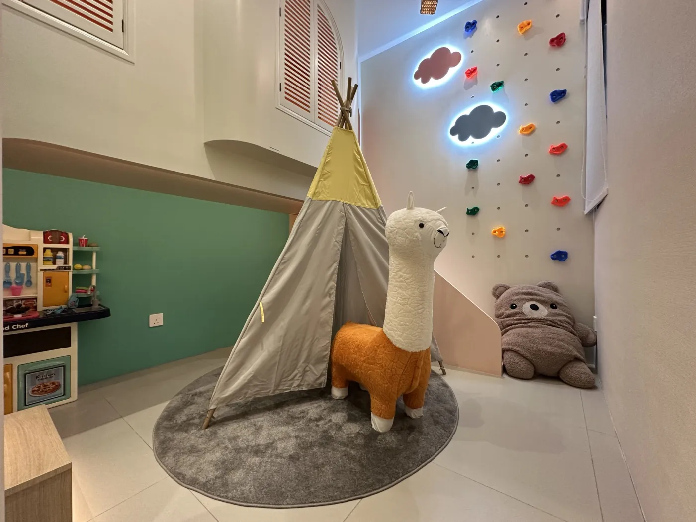 Sevora展厅和项目展示厅视觉效果图6